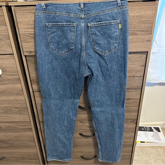 Jeans - Picture 6 of 9